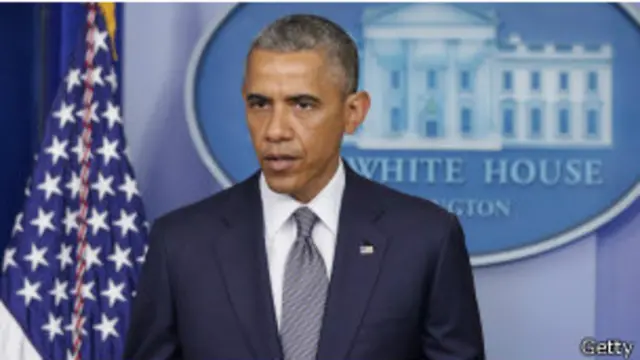 Обама учоқ қулаши ҳақида гапира туриб, Россиянинг исёнчиларга кўмагини кескин қоралади