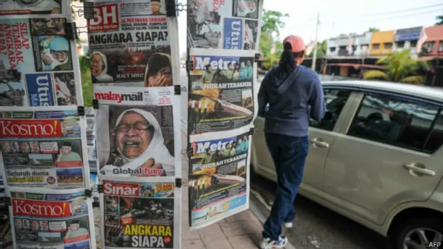 马来西亚媒体报道马航客机在乌克兰东部坠毁事件(19/07/2014)