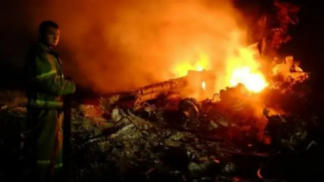 الطائرة الماليزية سقطت شرقي أوكرانيا