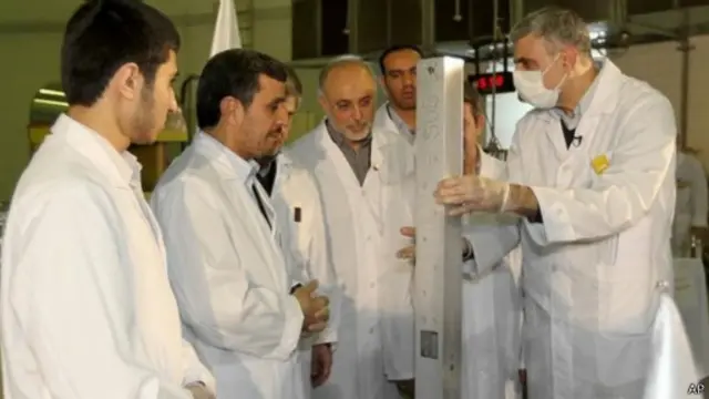 طرح مسؤولون إيرانييون إمكانية حدوث "مقايضة" بشأن البرنامج النووي