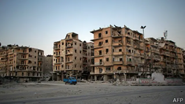 Edificios en Alepo, dañados por los combates entre el gobierno y los rebeldes