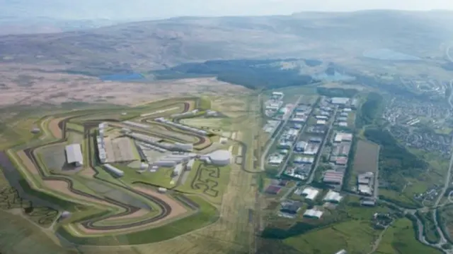 تروج الحكومة لمشروع إنشاء مجمع ومضمار لسباق السيارات في ويلز