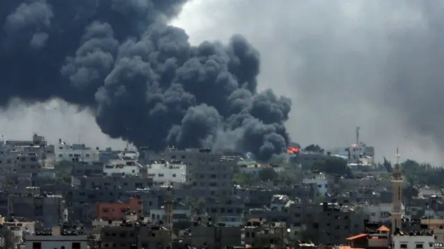 Gaza foi alvo do mais intenso bombardeio desde o início da ofensiva israelense no início deste mês. (Crédito: EPA)