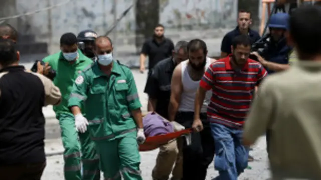 आइतबारमात्रै एक सय जना भन्दा बढी प्यालिस्टिनीको ज्यान गएको ठानिएको छ