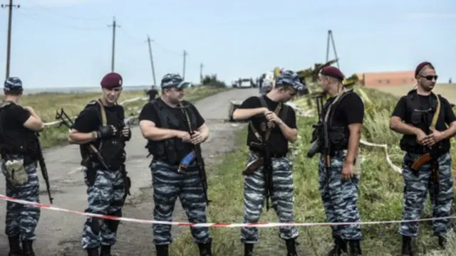 國際社會都呼籲讓調查人員自由出入空難事發地點。