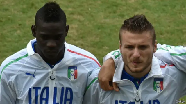 意大利前锋巴洛特利