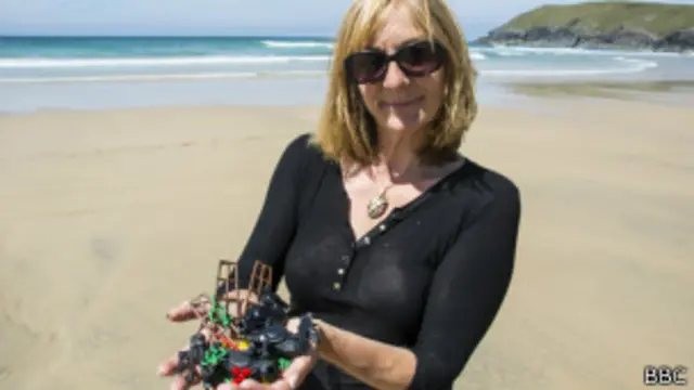 Las playas a las que llegan millones de Lego naufragados BBC News Mundo