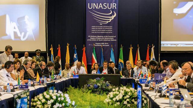 Reunión de UNASUR en 2013