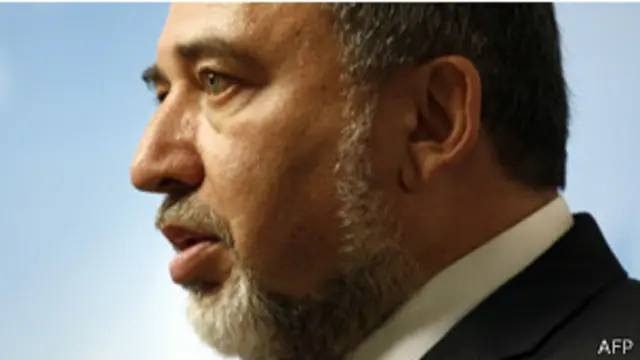 يتزعم ليبرمان حزب "اسرائيل بيتنا" اليميني المتطرف