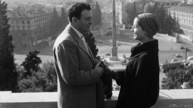 عشق در نگاه اول از روی حرکات چشم قابل تشخیص است