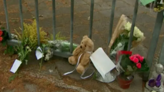 Cidade presta homenagem a seus mortos