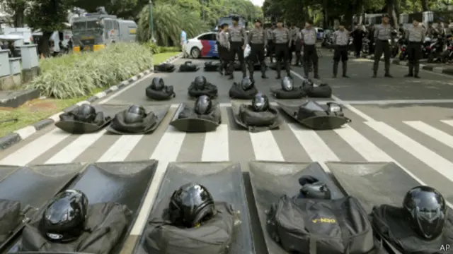 Pimpinan polisi dan TNI menjamin keamanan selama pengumuman pilpres.