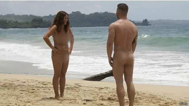 Escena de "Dating Naked"