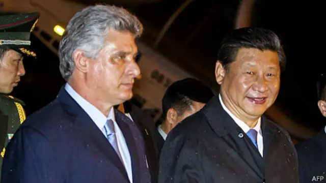 习近平和古巴国务委员会第一副主席米格尔•迪亚斯-卡内尔