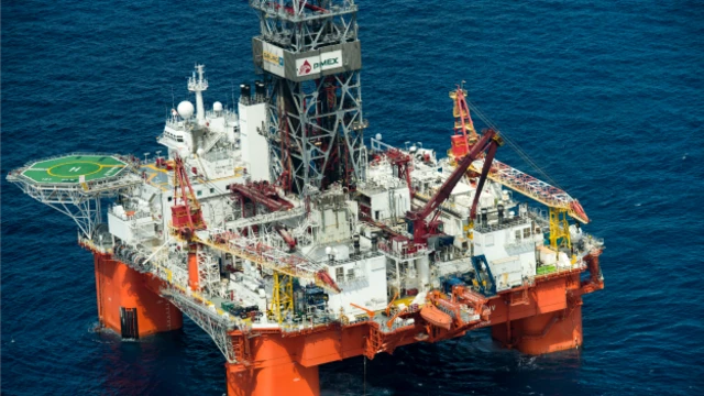 Vista aérea de la plataforma marítima La Muralla IV de Petróleos Mexicanos. Foto: AFP/Getty