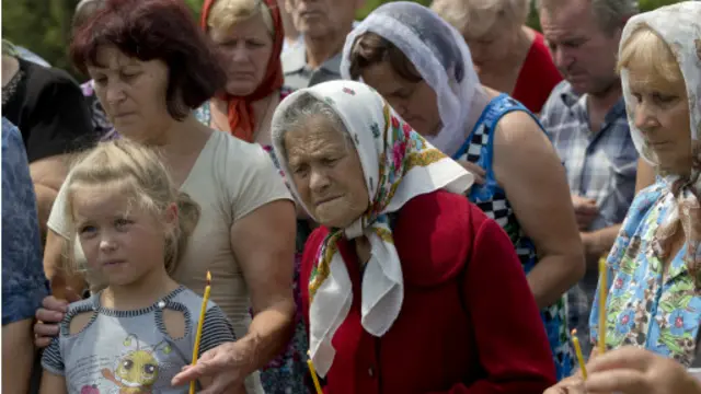 بريطانيا تضغط من أجل فرض عقوبات مشددة على روسيا بعد سقوط الطائرة الماليزية.