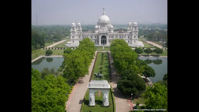 கொல்கத்தாவின் விக்டோரியா நினைவுக் கட்டிடம்