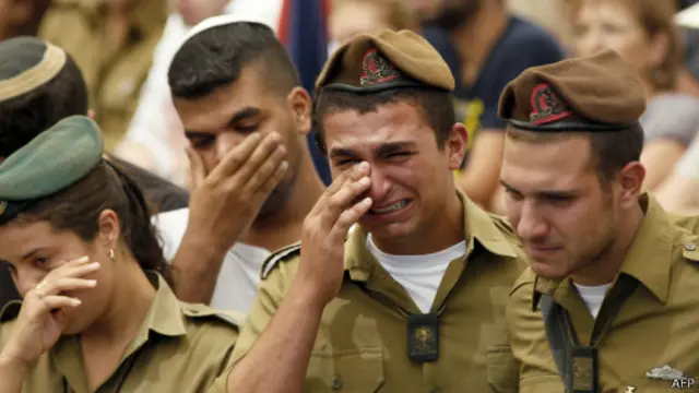 قتل ما لا يقل عن 32 جنديا إسرائيليا منذ بدء الجيش توغله البري في غزة الخميس الماضي.