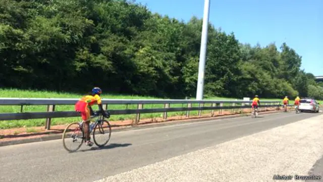 එංගලන්ත ඔලිම්පික් ශූර ඇලිස්ටර් බ්රවුන්ලී ට්විටර් ජාලයට එක් කළ ඡායාරූපයක්