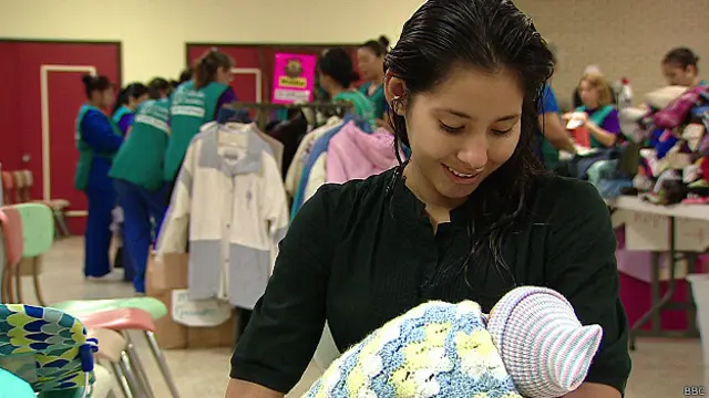 Aidé com seu filho (BBC)