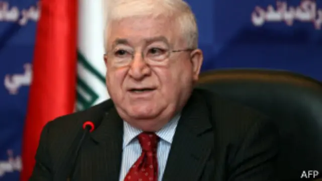 نوری مالکی به فواد معصوم، رئیس‌جمهور تازه عراق، تاخته است که چرا مهلت انتخاب نخست‌وزیر جدید را نادیده گرفته است