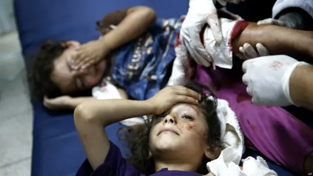 خالد مشعل نے کہا کہ وہ کسی بھی ایسے معاہدے کو تسلیم نہیں کریں گے جس میں غزہ کی ناکہ بندی ختم کرنے کی شق شامل نہ ہو اور جو غزہ کے لوگوں کی قربانیوں کا احترام نہ کرے۔