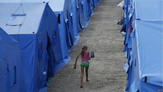 Niña en un campo de refugiados ucranianos, a 20 kilómetros de la capital de Crimea,Simferopol.