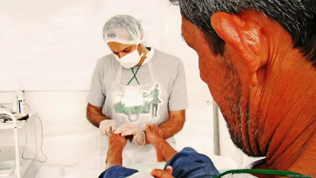 Movimento de grafite Pimp My Carroça completa dois anos na tentativa de tirar coletores de lixo da 'invisibilidade'.