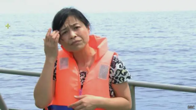 Hồng Nga của BBC tiếng Việt tới khu vực Hoàng Sa ngay trước khi giàn khoan được chuyển đi.