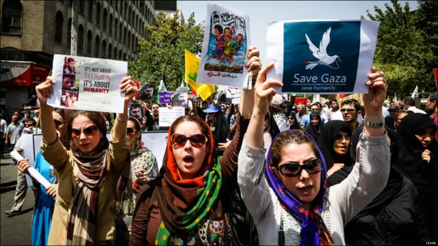 راهپیمایان در تهران خواهان توقف حمله به غیرنظامیان در غزه شدند