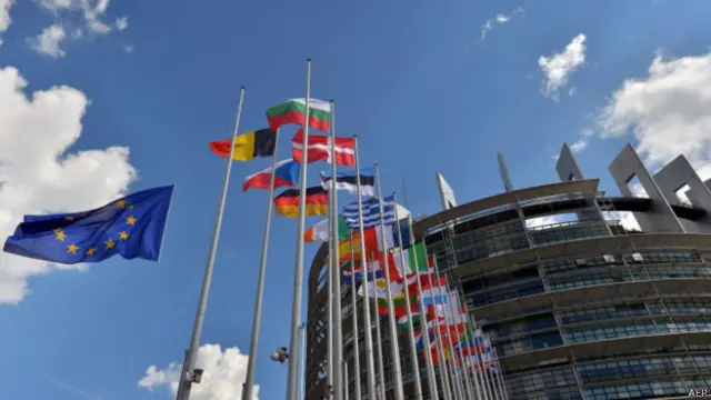 Флаги стран ЕС