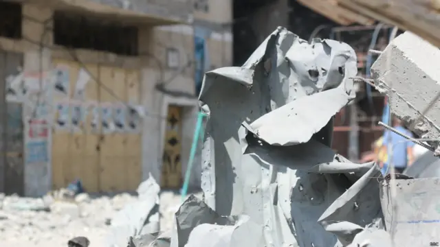 اسراییل می گوید که در شجاعیه به شدت با شبه نظامیان فلسطینی درگیر شد و حملات هواییاش برای نابود کردن راکت ها و تونلهای آنها بوده است