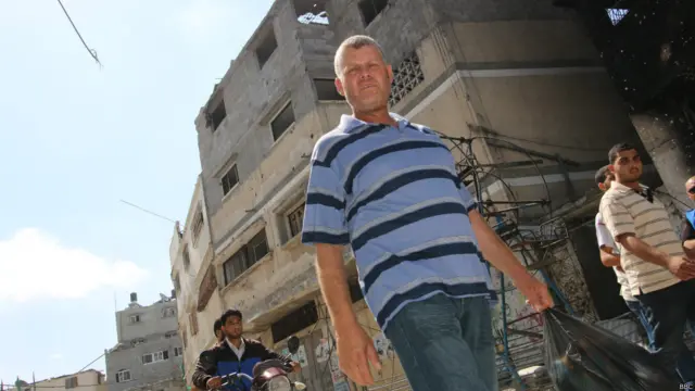 مردم شجاعیه به شدت از خسارات گسترده وارد شده به خانه های خود خشمگین هستند