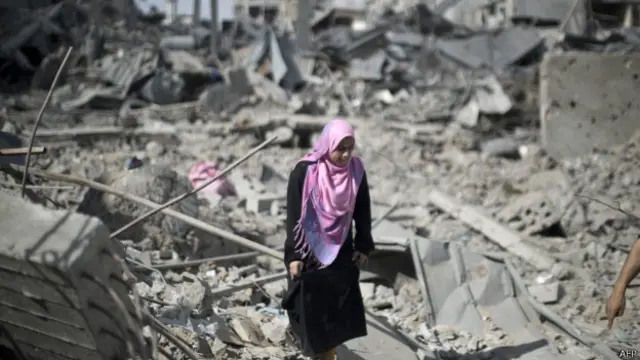 قتل أكثر من 1000 فلسطيني، معظمهم من المدنيين فضلا عن 42 إسرائيليا بينهم مدنيان منذ بدء إسرائيل لهجومها على غزة.