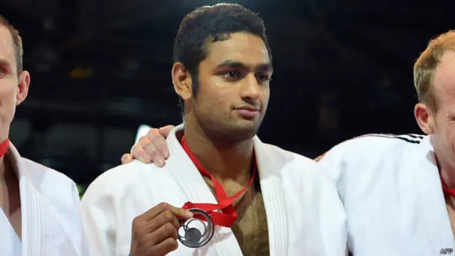 شاہ حسین ان مقابلوں میں تمغہ جیتنے والے پہلے پاکستانی ہیں