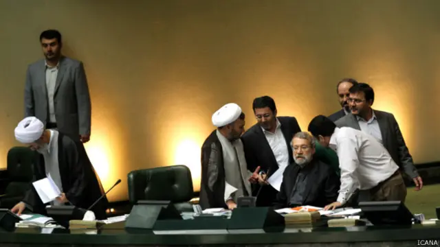 درخواست جلسه غیرعلنی مجلس از سوی کسانی مطرح شد که گفتند نگران 'هتک حرمت جایگاه ریاست جمهوری' هستند