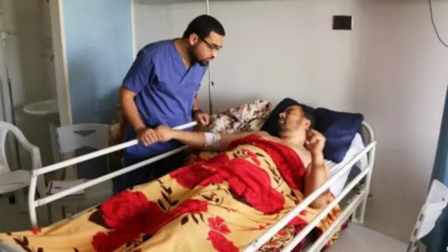 په پلازمېنه تریپولي کې روانې یوې اوونۍ نښتو کې له ۴۰۰ ډېر کسان ټپیان شوي دی.