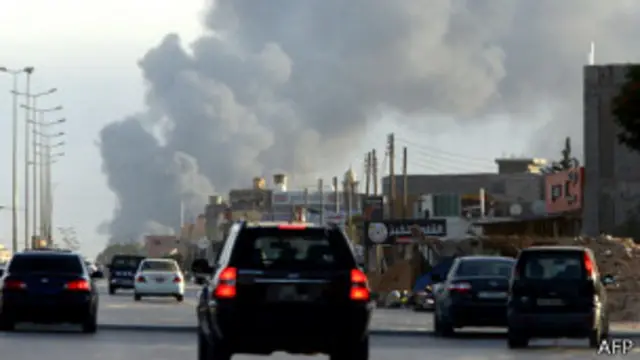 Bombardeos cerca del Aeropuerto Internacional de Trípoli