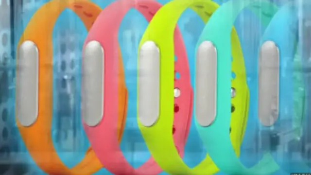 Pulseira de empresa chinesa será vendida por US$13