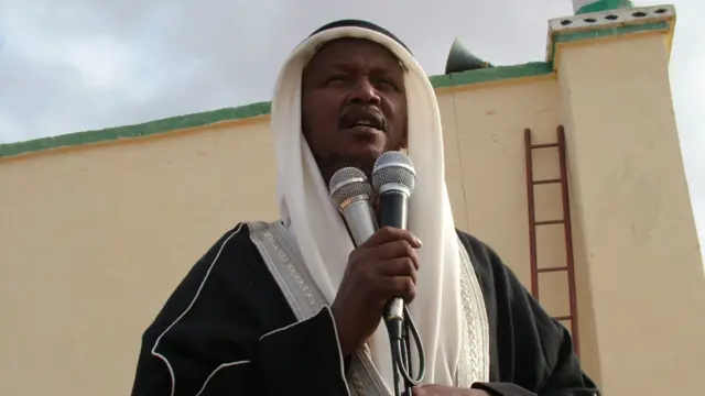 Sheekh Cali Guure waxaa uu ka mid ahaa culamada khudbadda ka soo jeedisay garoonka Gen Maxamuud ee daku isugu soo baxeen.