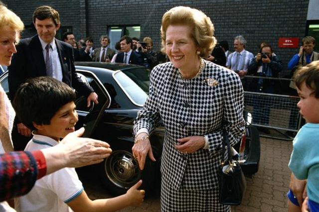 撒切尔夫人手提拍卖成交价25000英镑的艾斯普蕾手包