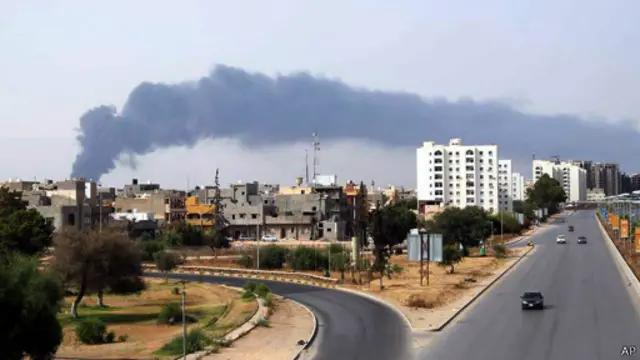 الحريق يمكن ان يتسبب في كارثة بيئية