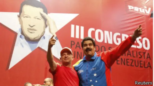 Hugo Carvajal y Nicolás Maduro