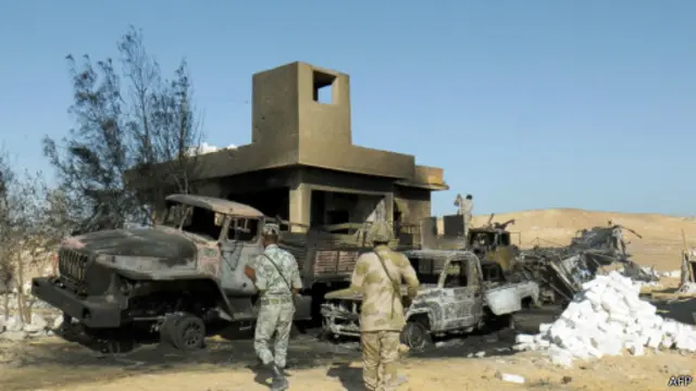 السلطات المصرية تمنع وصول الصحفيين إلى شبه جزيرة سيناء.