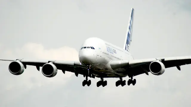 طائرة A380 هي اكبر طائرة لنقل الركاب في العالم
