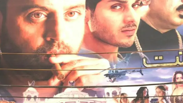 ایک آمر ( ضیا الحق ) کے دور میں فلم انڈسٹری کا گلا گھونٹا گیا تو دوسرے آمر ( پرویز مشرف ) کے دور میں اسی فلمی صنعت کے تنِ مردہ میں جان پڑنا شروع ہوئی