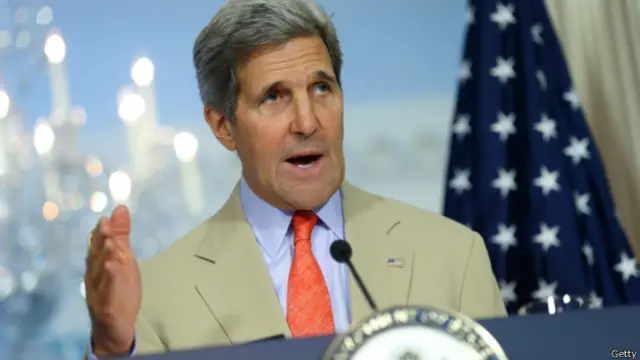 Kerry pidió que se permita a los investigadores acceder al lugar en que se estrelló el MH17.