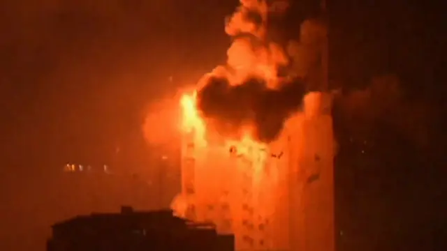 Gaza bị bắn đạn pháo suốt đêm 29/7