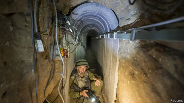 ارتش اسرائیل از لزوم ادامه عملیات برای انهدام تونل‌های مرزی سخن گفته است