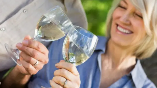 تناول الكحوليات يضاعف خطر فقدان الذاكرة